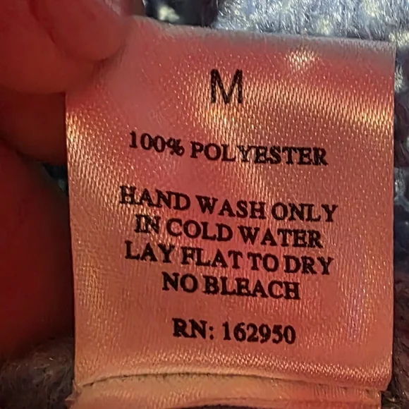 Everlasting Eve She’s Got Game "08" Sweater - Picture 9 of 9